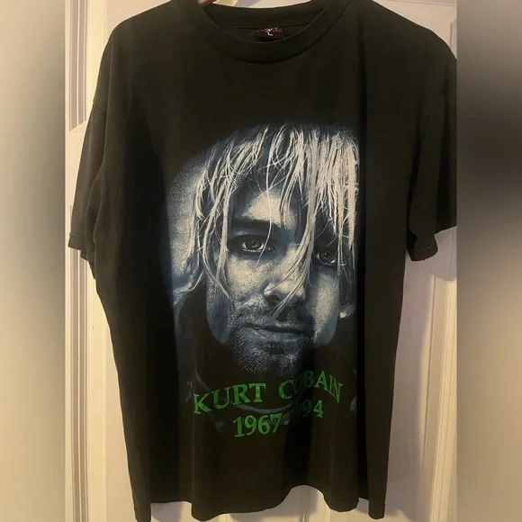 Vintage Tee T Shirt - Kurt Cobain Bootleg Band Rap Tee - L - Picture 1 of 9